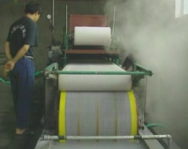 河南厂家推荐新型环保造纸机,烧纸造纸机,迷信纸造纸机