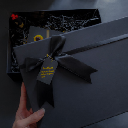 现货黑卡蝴蝶结礼盒 带牌包装盒黑色礼物包装盒 天地盖礼品盒定制