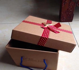 通用精美牛皮纸礼物包装盒蝴蝶结上下盖正方形硬盒来样定做