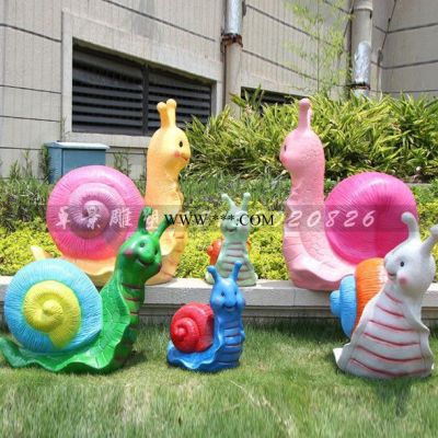 粉色卡通蜗牛雕塑  公园卡通动物