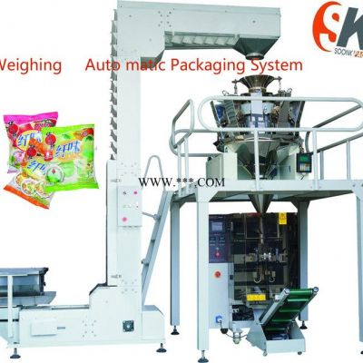 厂家大量供应全自动膨化食品立式包装机 锅巴自动包装机 糖果包装机械生产线