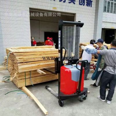 黄江半自动装卸叉车 电动托盘堆高车 樟木头电动液压叉车