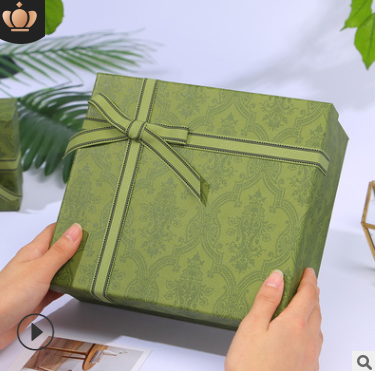 现货绿色礼品盒情人节香水生日礼物盒围巾保温杯伴手礼包装盒批发