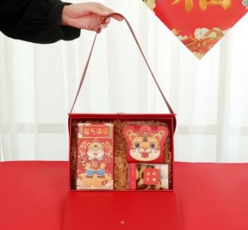 新年礼品盒春节年货红手提包装盒礼盒零食土特产干货糕点坚果包装