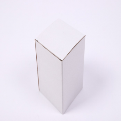 三层小白盒通用白色纸盒现货白卡纸盒子化妆品彩盒扣底翻盖纸盒