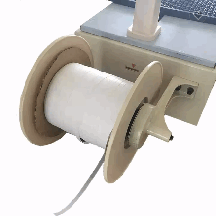 table mini strapping machinery,airport luggage packaging wrapping machine / 2