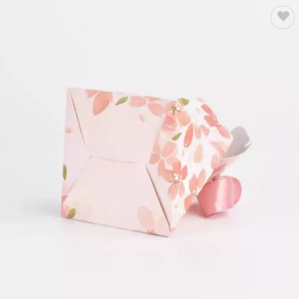 Unique Design Fancy Ribbon Decoration Gift Candy Box Wedding Gift Party Favor Holiday Paper Packagin / 2