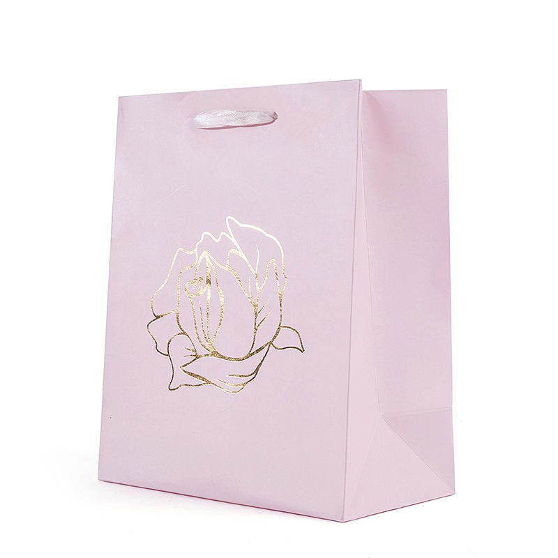 Popular design Wholesale Custom Logo Luxury Gift Bag Craft Matte Kraft Shopping Paper Bags With Cott / 1