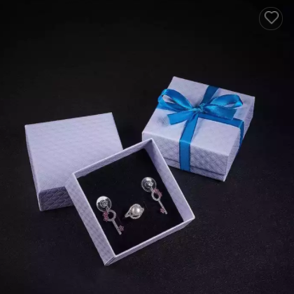 Boites de Carton Carre Ensemble de Bijoux avec eponge A LInterieur Blanc / 2