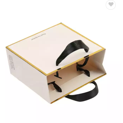 luxury custom logo gold stamping printed white gift paper shopping bags with logos / 3