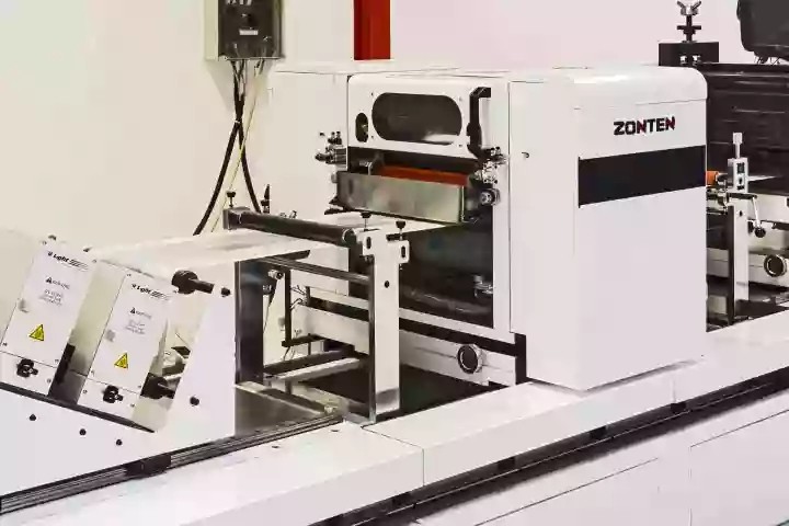 Factory hot sale ZTJ-330 Intermittent 4 color offset printing machine for label roll to roll / 3