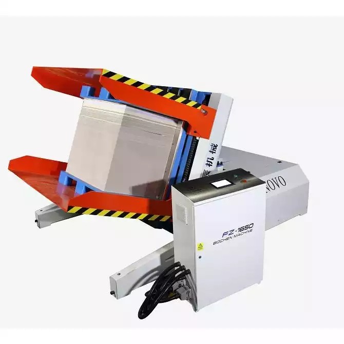 Automatic pile paper aligning machine / 1