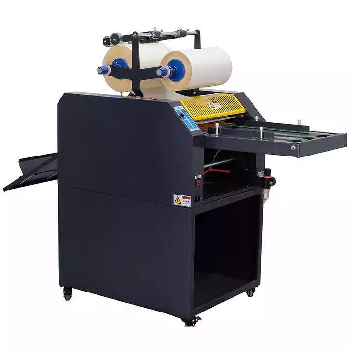 SMFM390D Digital Auto-cut Oil Heating Laminating Machine with Overlap Function and Automatic Feed / 3