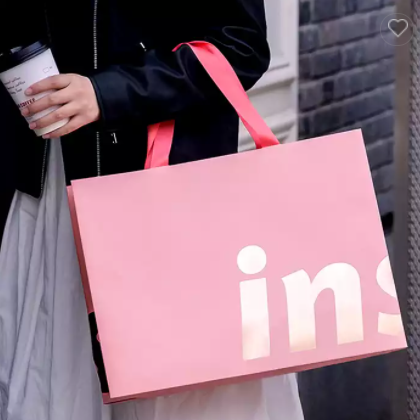 luxury kraft square bottom pink paper cosmetic gift bag with handles satin drawstring bag custom log / 3