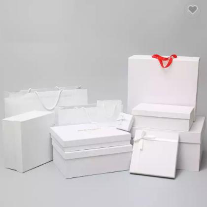 Luxury Paper Packaging Gift Set Custom Gift Bags with Your Logo / 3