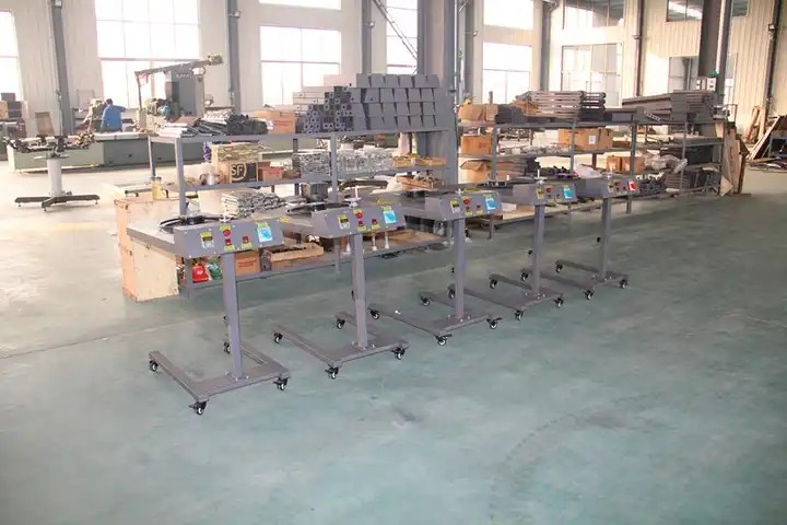 6 color 6 station screen printing press for t-shirt with micro registration / 2