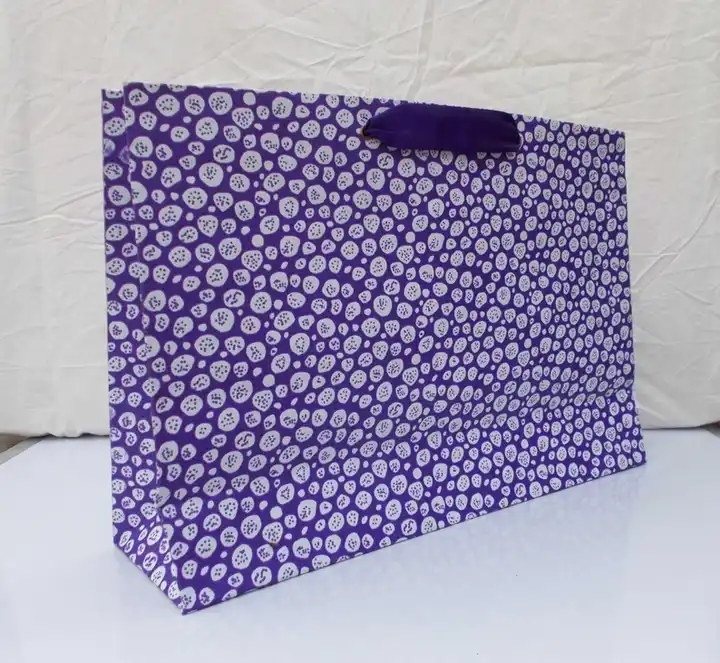 Beautiful Colorful Paper Bags Treat Candy Bags for Wedding/Birthday/ New Year Party Gift Bags, Schoo / 1