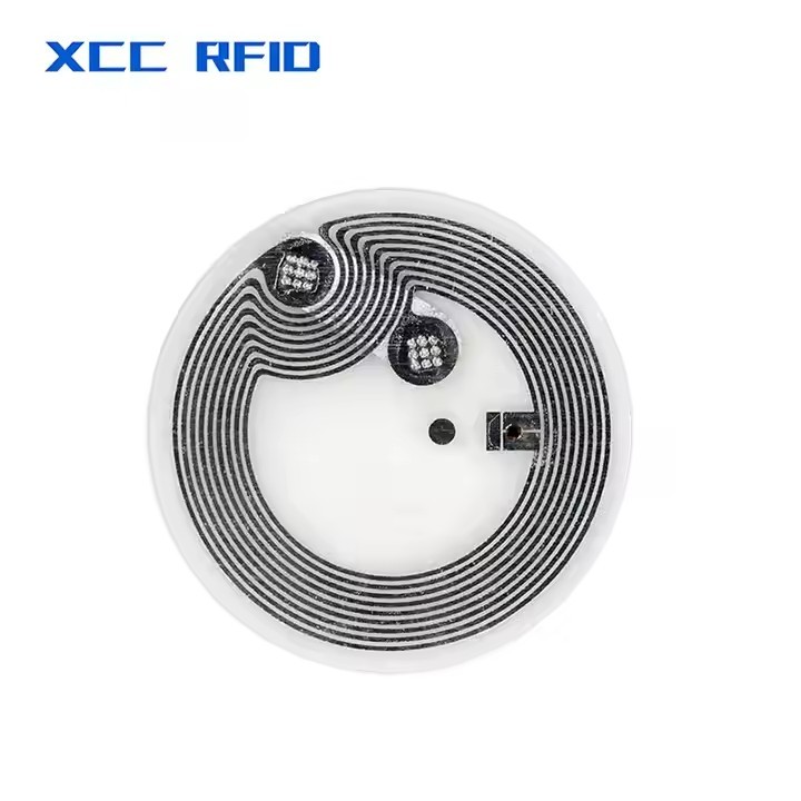 Promotional Factory Stock RFID NFC Tag 13.56MHz HF 1K T5577 Ntag215 Waterproof Mini PVC RFID Label S / 2